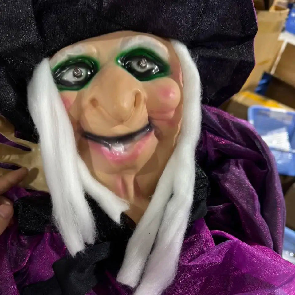 Hexe Halloween-Dekoration Escape Room