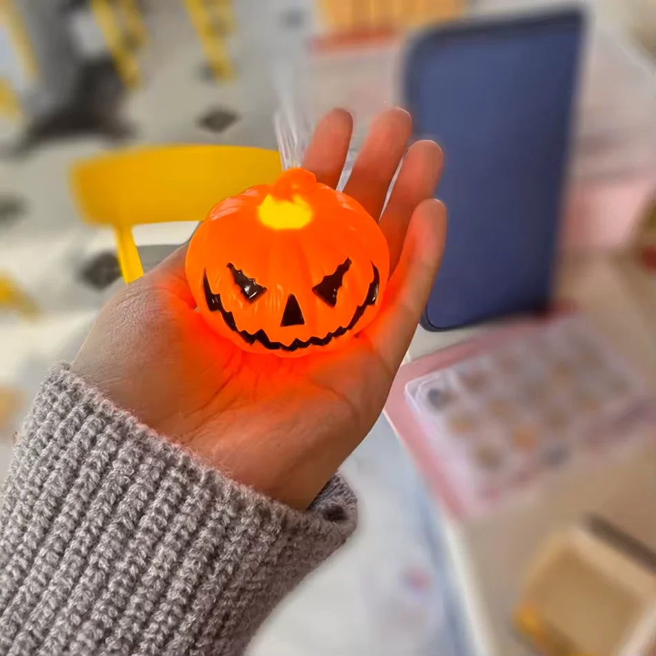 2027 Gruselige Halloween-Kürbis-Laternen-Set Kürbislampe LED-Licht Orange Halloween-Dekoration für Veranda Haustür Party-Zubehör