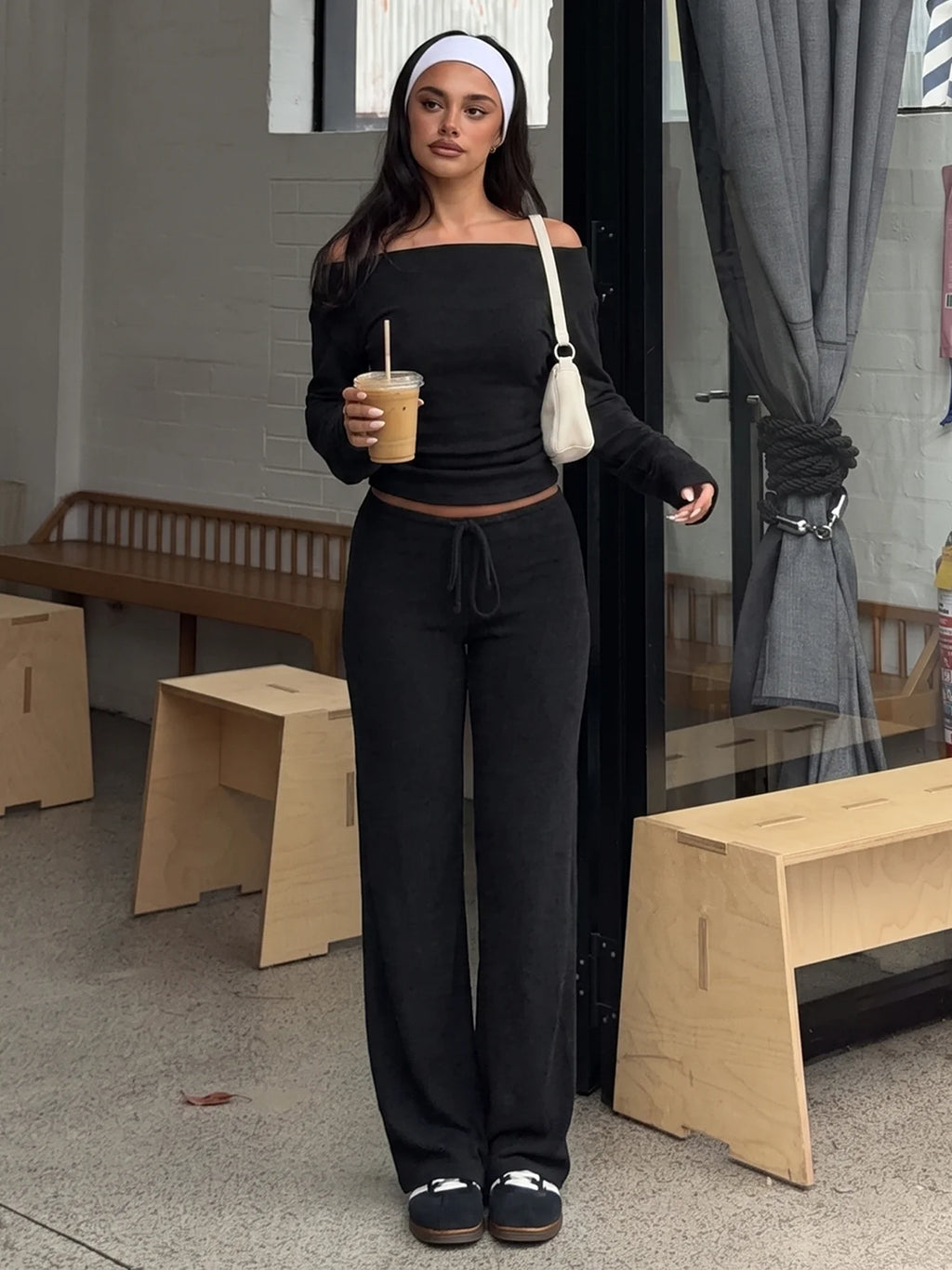 Hugcitar Damenmode, schräger Kragen, schwarzes, langärmliges, gerafftes, sexy, enganliegendes Crop-T-Shirt, Oberteil, lässiges Herbst-Outfit, T-Shirts, Streetwear, Party
